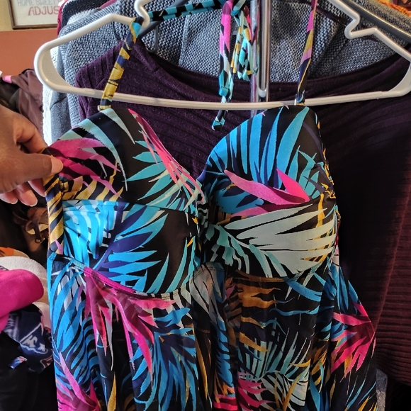 Colorful Tropical Print Tankini Halter Top - Picture 1 of 4